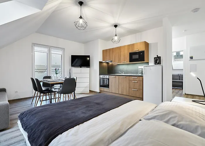 Trek By Mountain Ways * Loučná pod Klínovcem